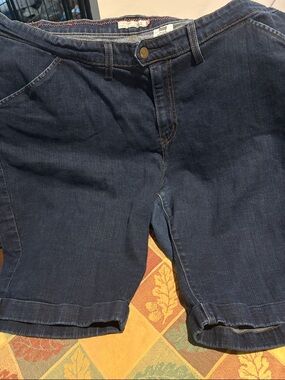 Levi's Dark Indigo Denim Shorts with Contrast Stitching